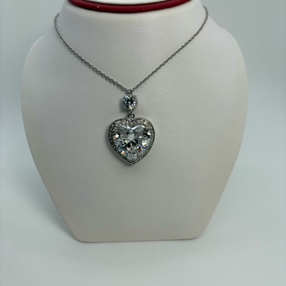 Big Clear Halo Heart Cubic Zirconia Necklace And Earrings Set In Silver Tone